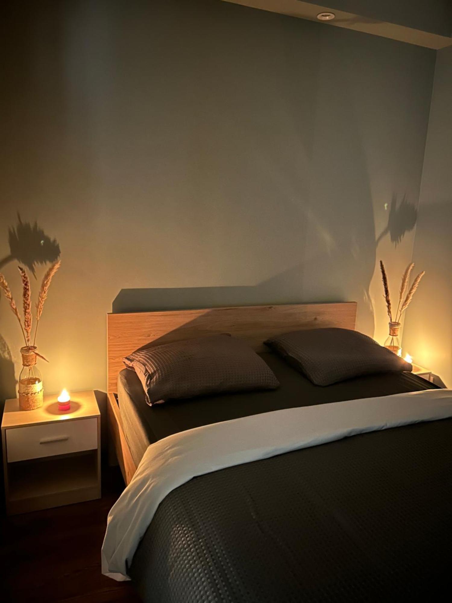 Avec Jacuzzi Apartment